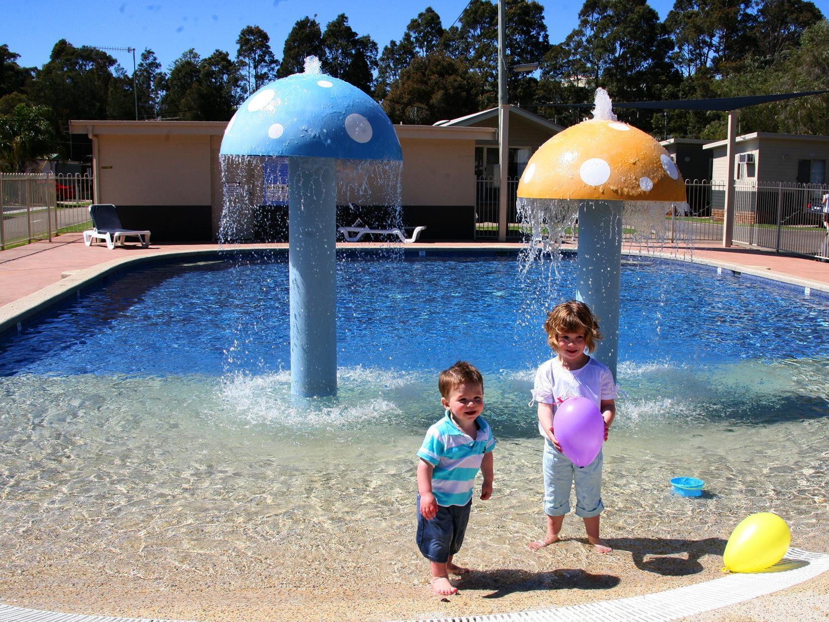 Clyde View Holiday Park Hotel Batemans Bay Exterior photo